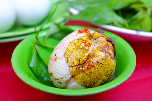 Balut - Trứng Vịt Lộn