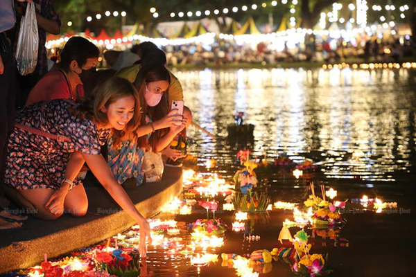 Loy Krathong Thailande