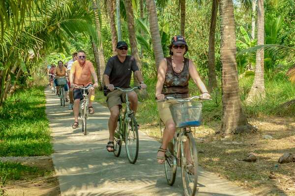 Balade en vélo autour des villages